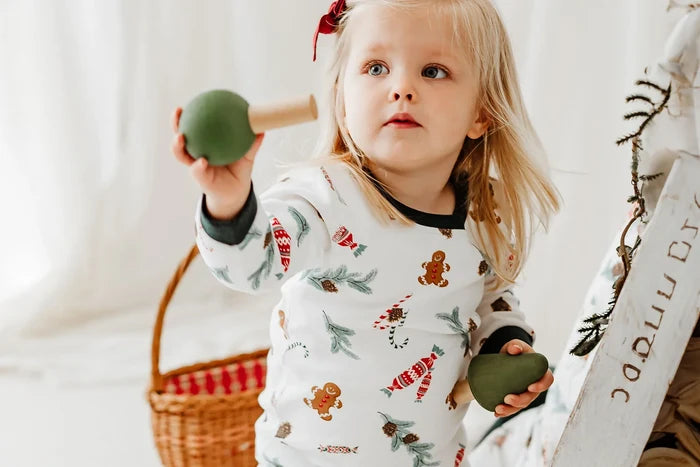 Nest Designs Kids/Baby Two-Piece Long Sleeve PJ Set (Organic Cotton) - Christmas Day!