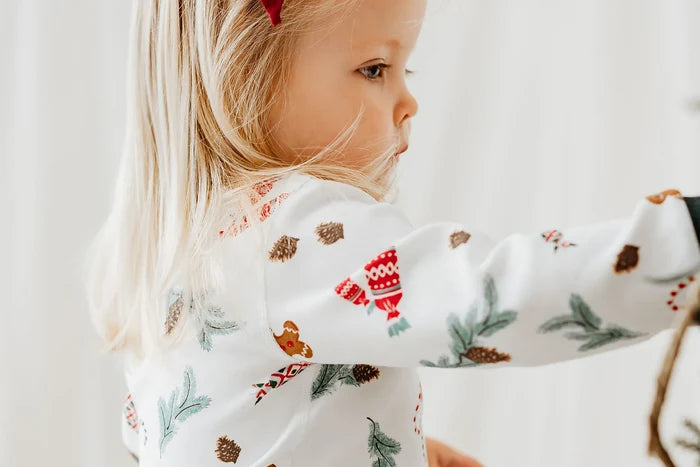 Nest Designs Kids/Baby Two-Piece Long Sleeve PJ Set (Organic Cotton) - Christmas Day!